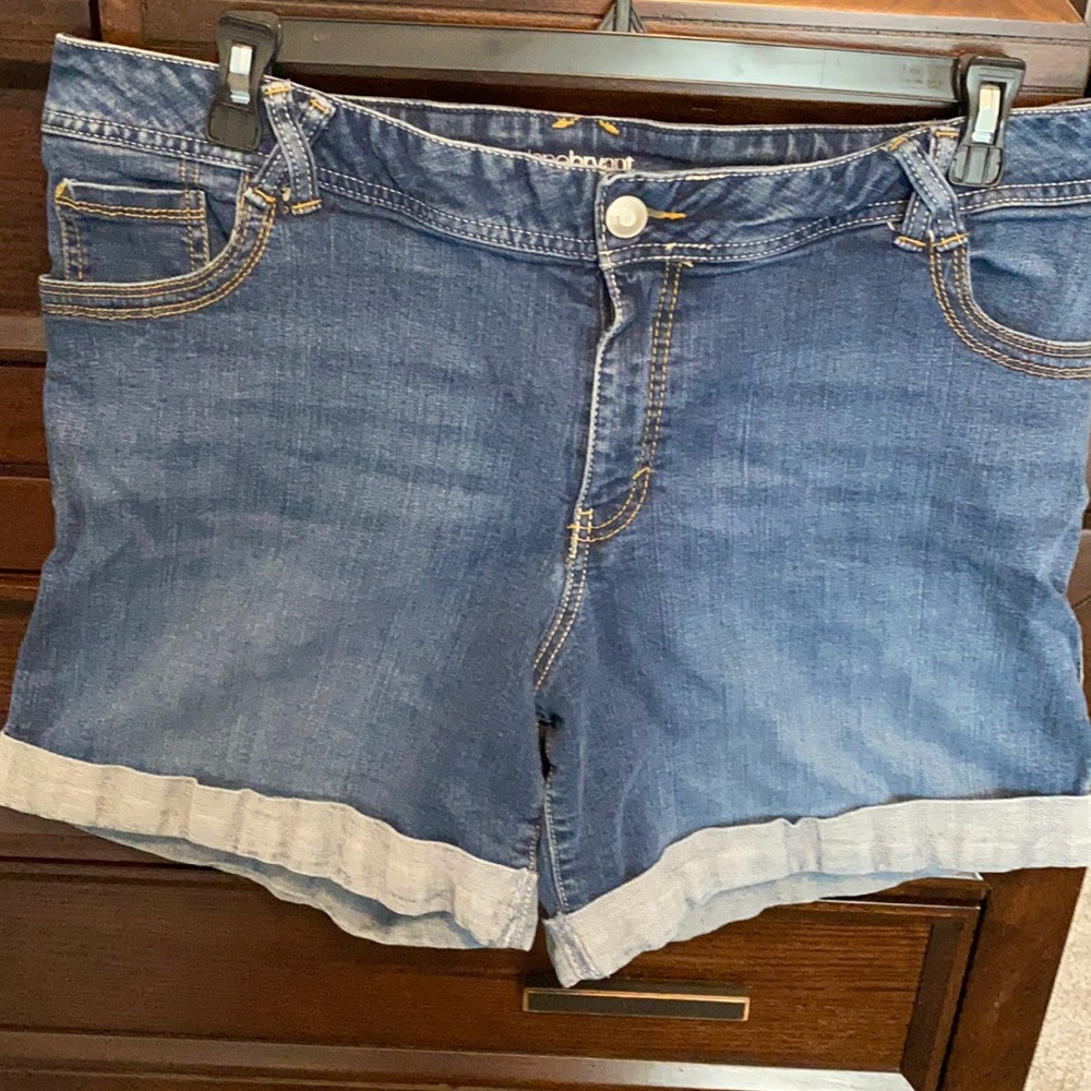 Lane Bryant sz 18 Jean shorts dark blue